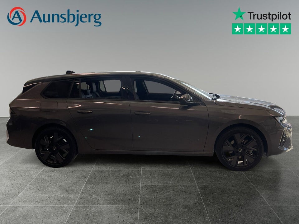 Opel Astra-e 54 GS Sports Tourer 5d