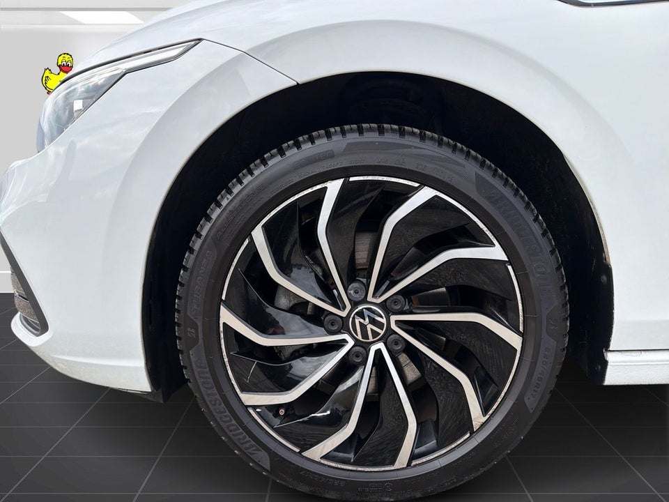 VW Golf VIII 1,5 eTSi 150 Style DSG 5d