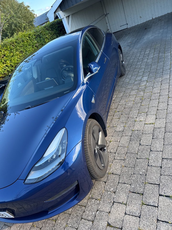 Tesla Model 3 Long Range AWD 4d