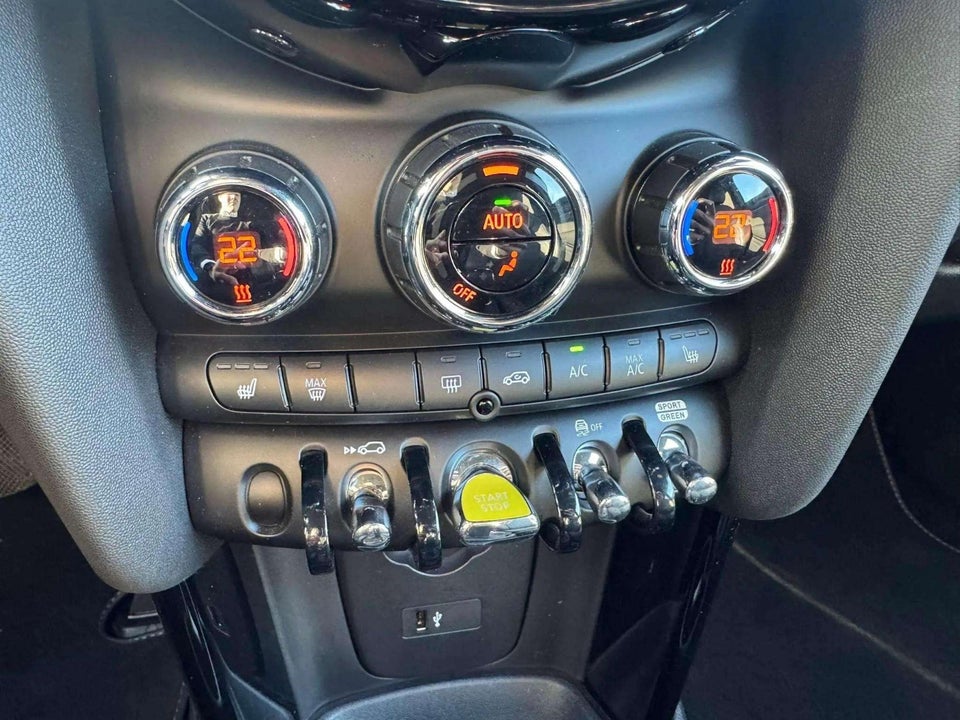 MINI Cooper SE Younique Trim 3d