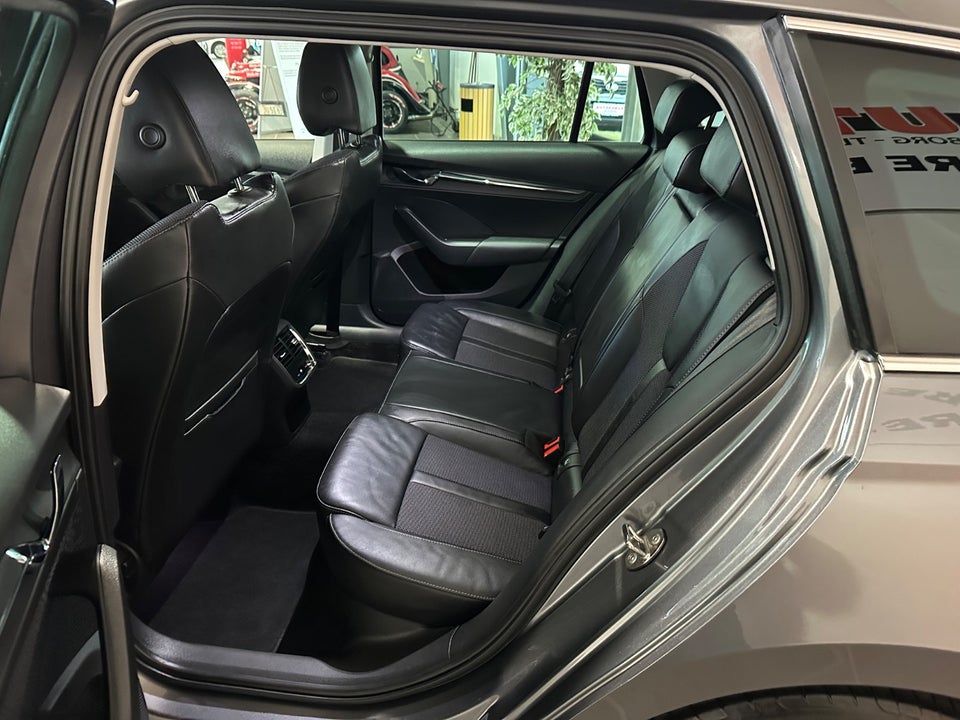 Skoda Octavia 2,0 TDi 150 Style Combi DSG 5d