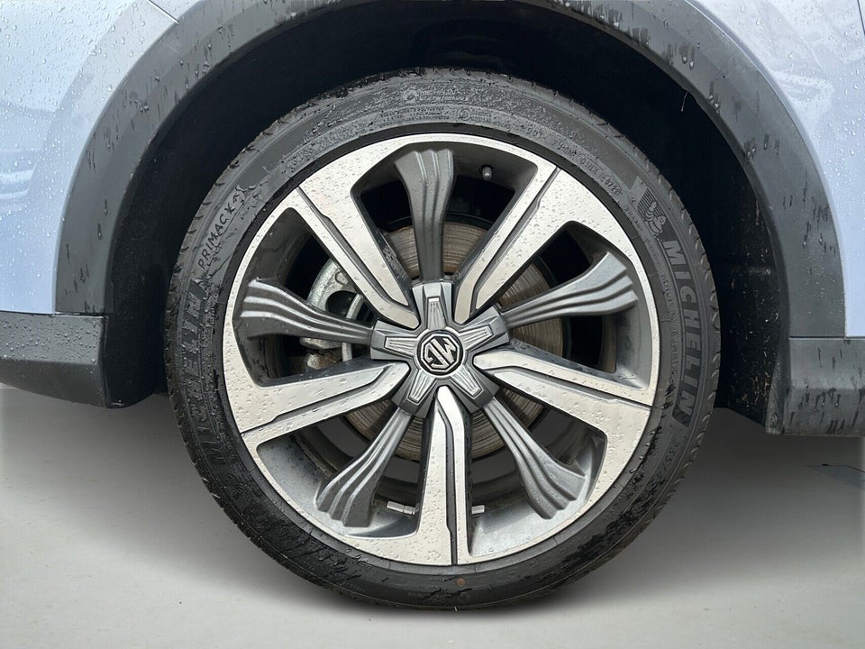 MG Marvel R Luxury 5d