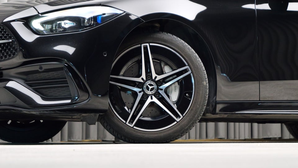 Mercedes C300 e 2,0 AMG Line stc. aut. 5d