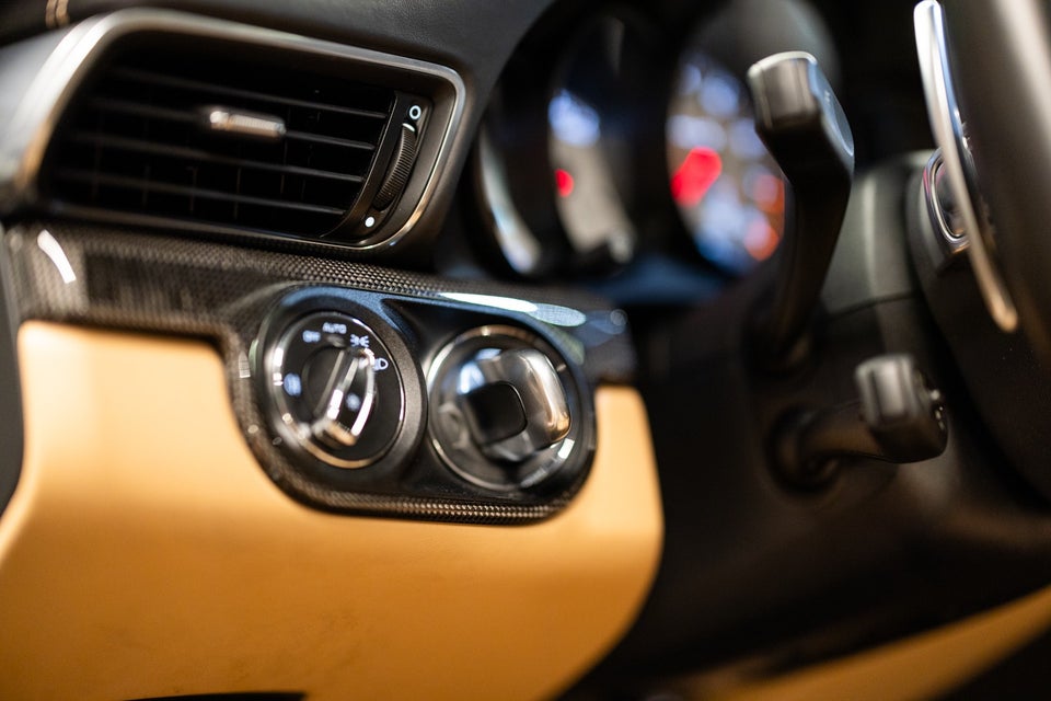 Porsche 911 Turbo S 3,8 Coupé PDK 2d