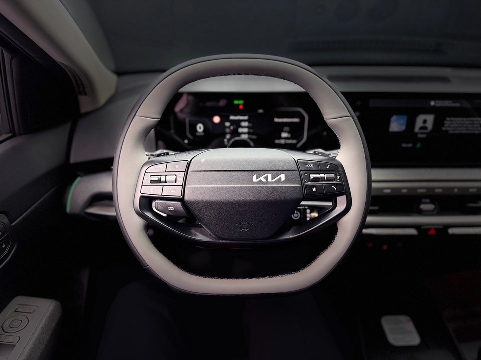 Kia EV4 81 Long Range Upgrade Fastback 4d