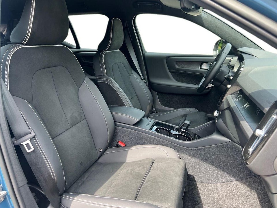 Volvo XC40 ReCharge Twin Plus 5d