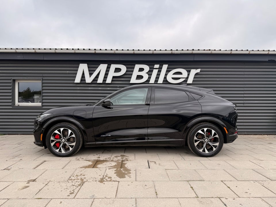 Ford Mustang Mach-E 88 Premium Extended Range AWD 5d