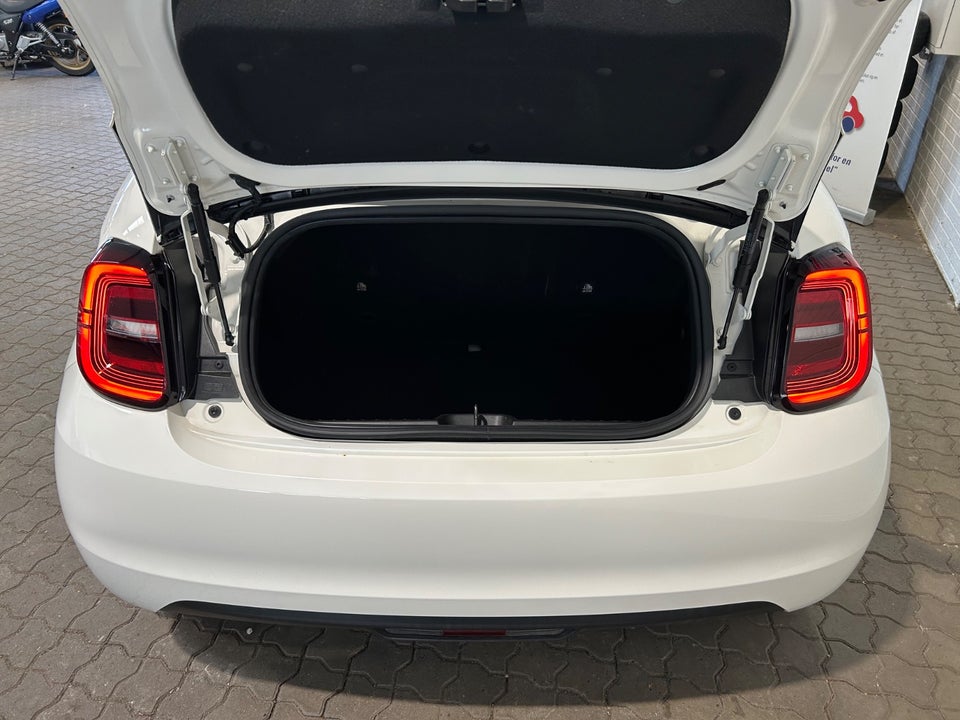 Fiat 500e 42 Icon Cabrio 2d