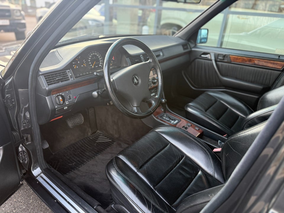 Mercedes 500 E 5,0  4d