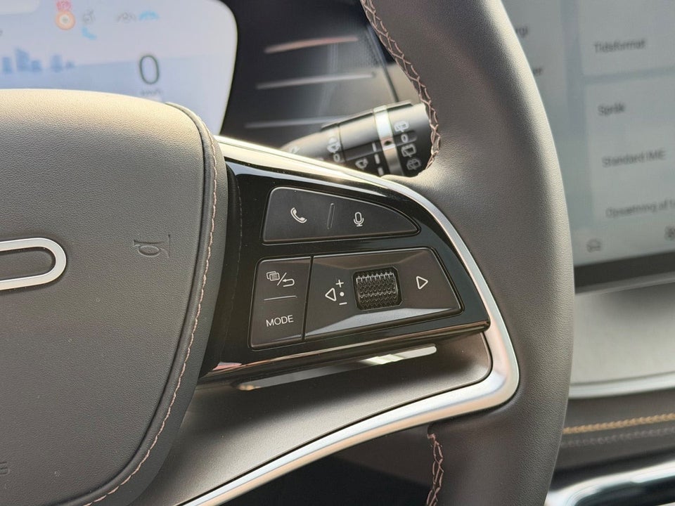 BYD Tang 109 Flagship AWD 7prs 5d