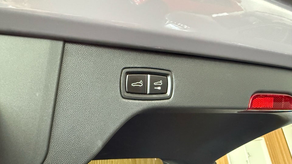 Porsche Macan 4 5d