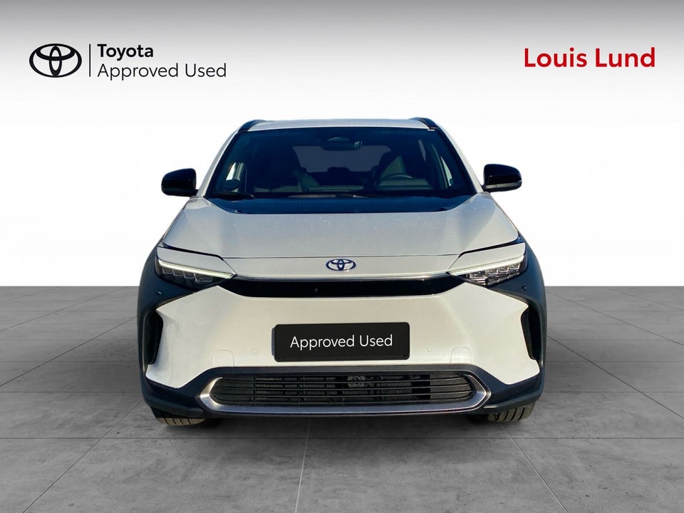 Toyota bZ4X Executive 5d