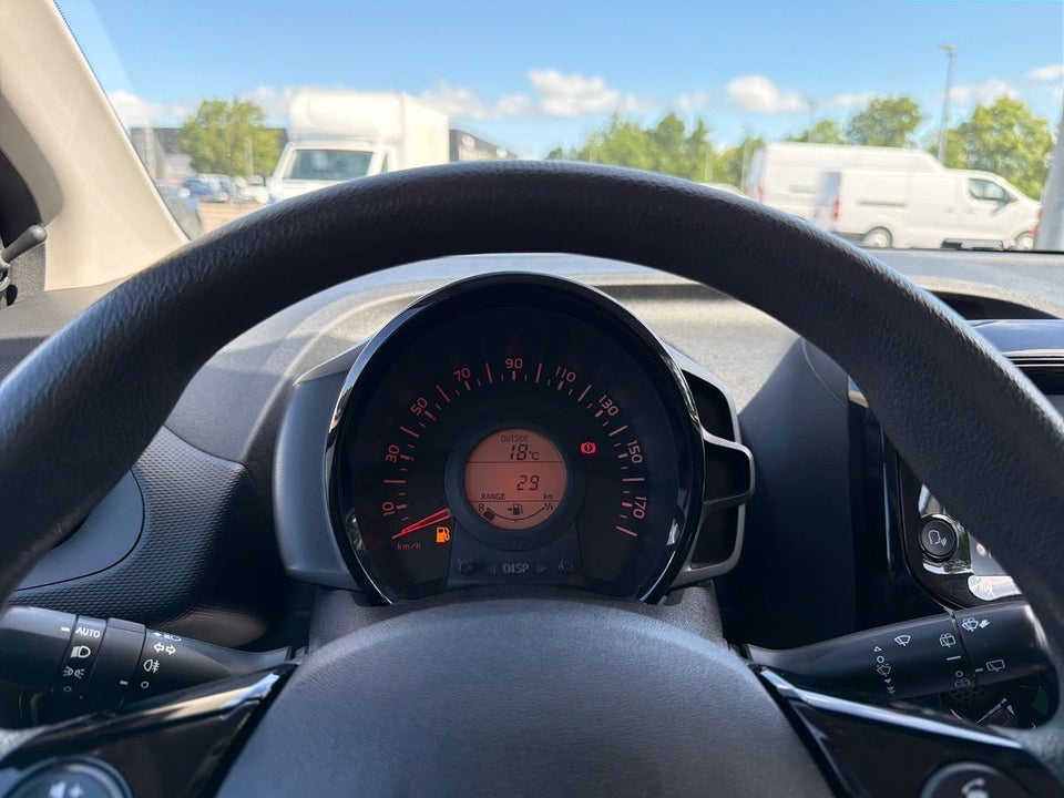 Citroën C1 1,0 VTi Attaque 5d