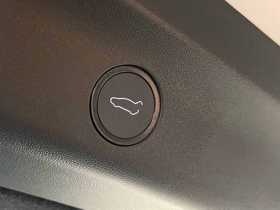 Tesla Model Y RWD 5d
