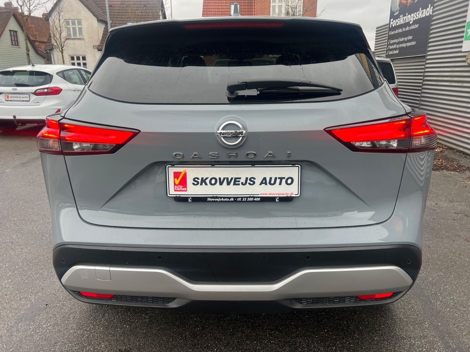 Nissan Qashqai 1,3 Dig-T 160 N-Connecta 5d