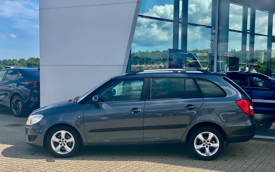 Skoda Fabia 1,2 TSi 105 Ambiente Combi 5d