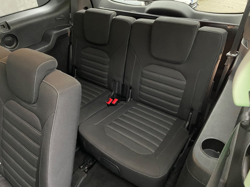 Ford Galaxy 2,0 EcoBlue Titanium 5d