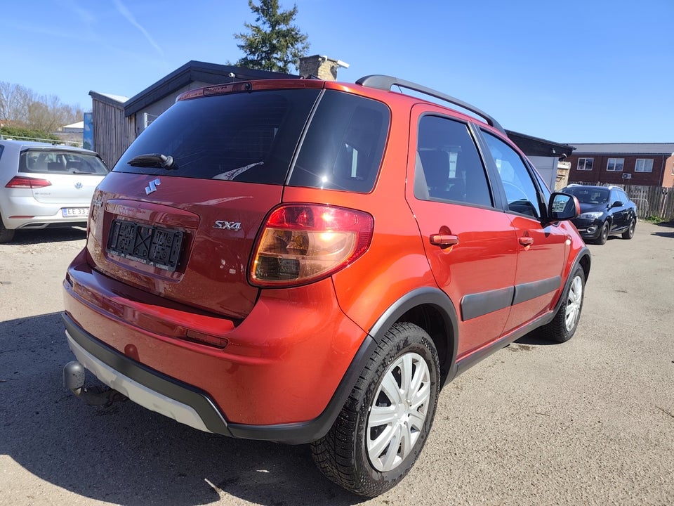 Suzuki SX4 1,6 CombiBack GLX aut. 5d