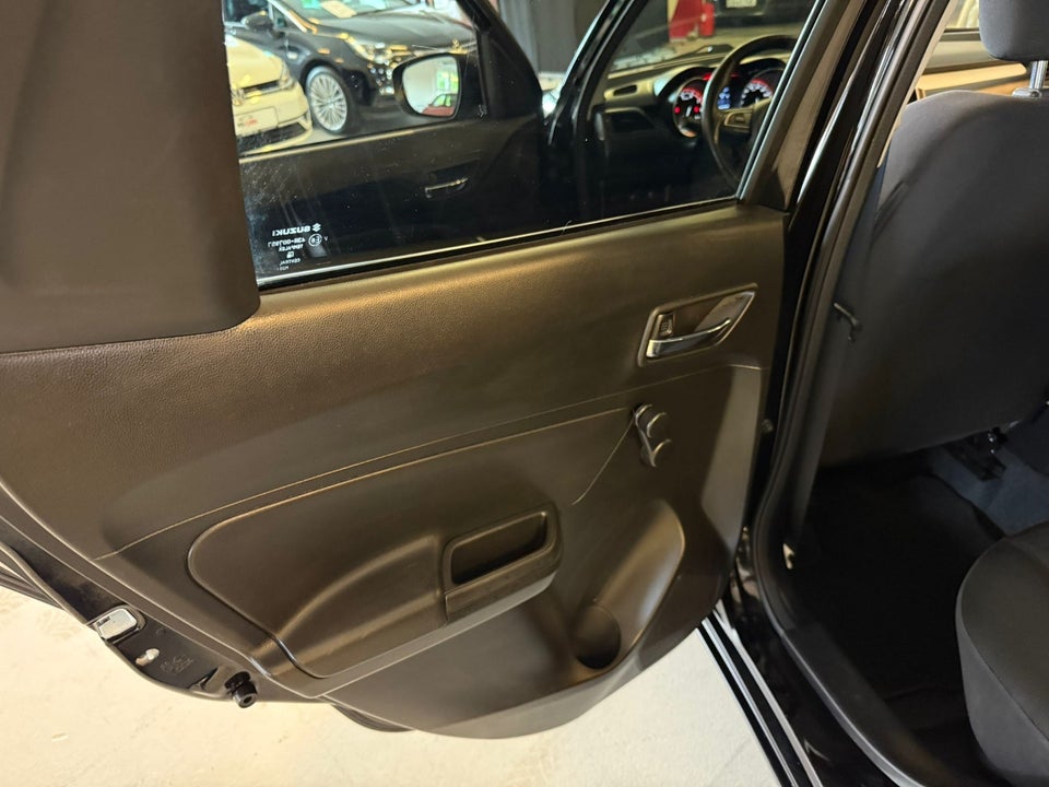 Suzuki Swift 1,2 Dualjet Action 5d