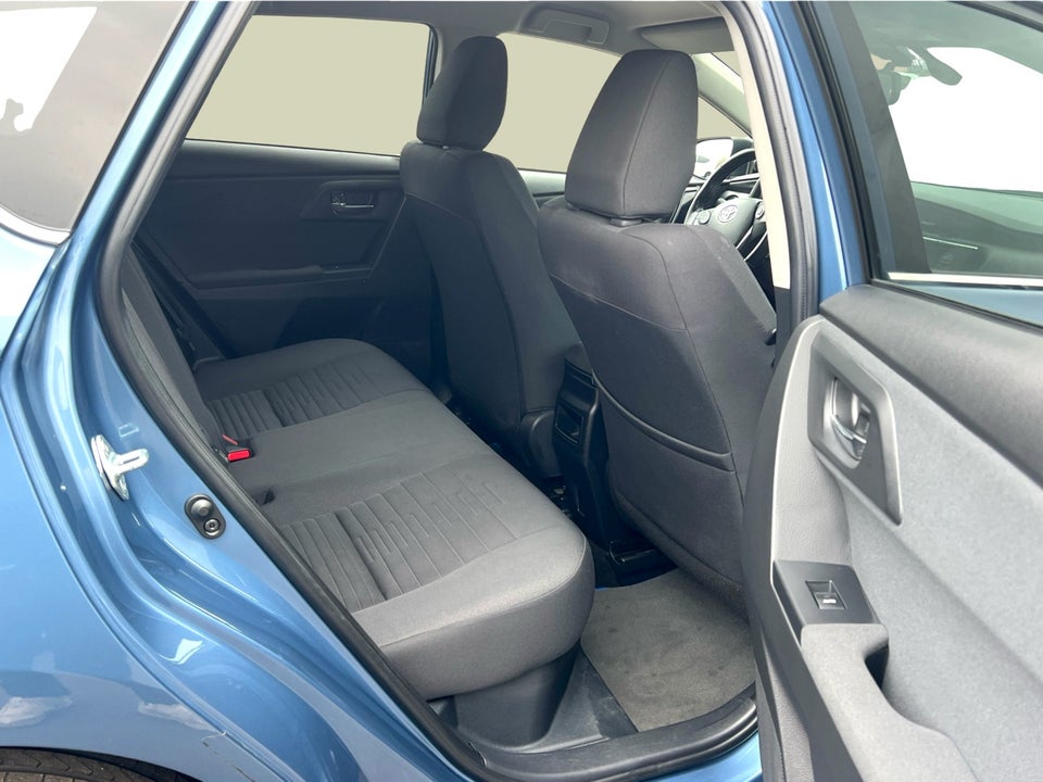 Toyota Auris 1,8 Hybrid H2 Comfort Touring Sports CVT 5d