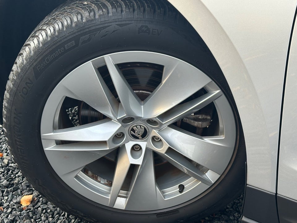 Skoda Enyaq 80 iV Loft 5d