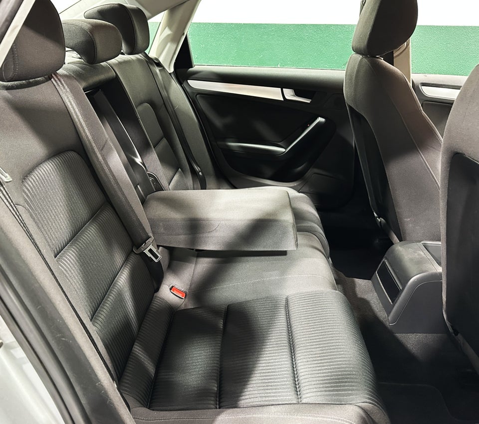 Audi A4 1,8 T 163 4d