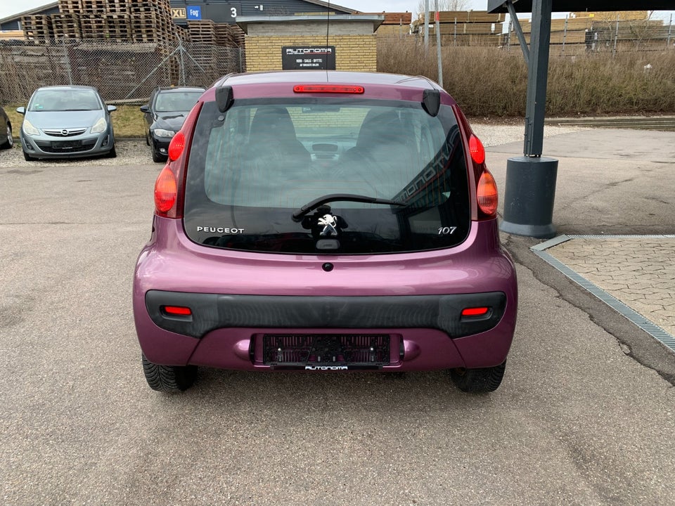 Peugeot 107 1,0 Champion Air 5d