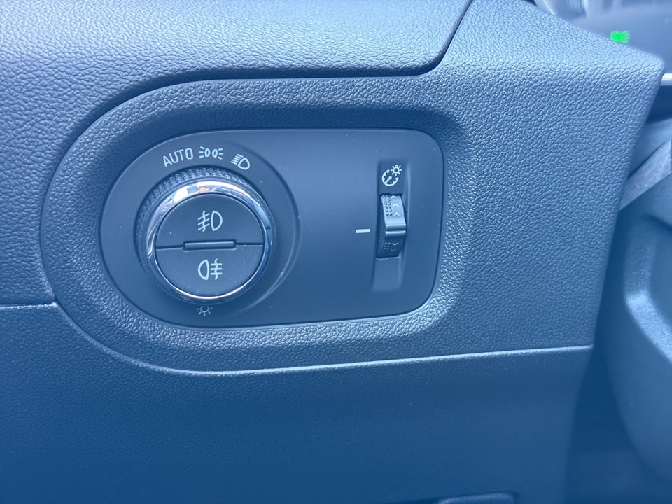 Opel Grandland X 1,6 Hybrid Cosmo Prestige aut. 5d