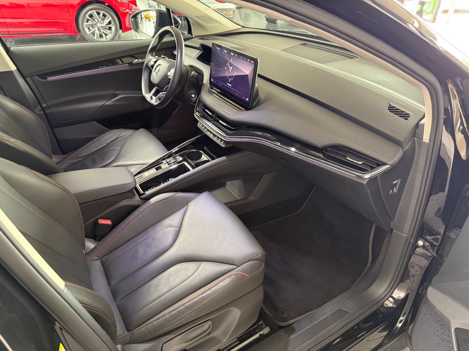 Skoda Enyaq 80 iV Suite 5d