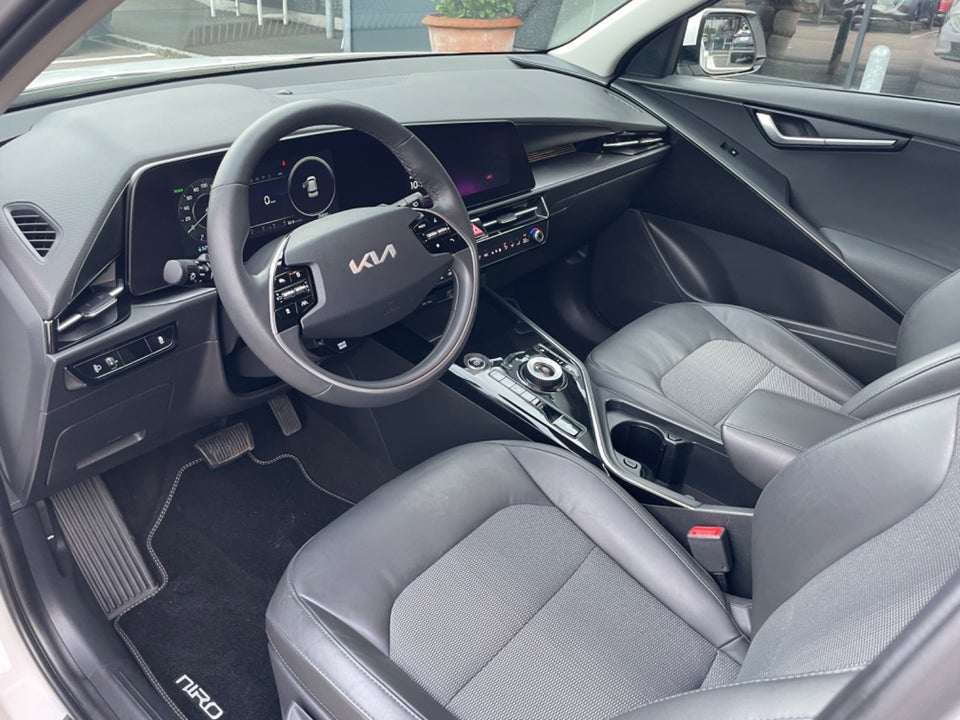 Kia Niro 64 EV Prestige 5d