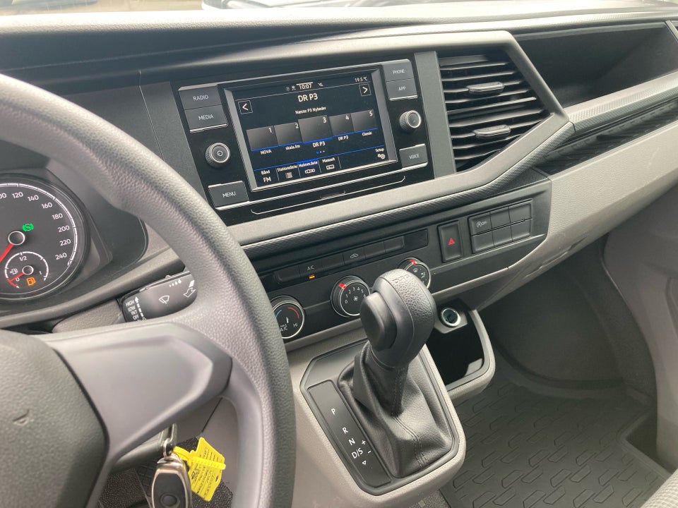 VW Transporter 2,0 TDi 150 Kassevogn DSG lang