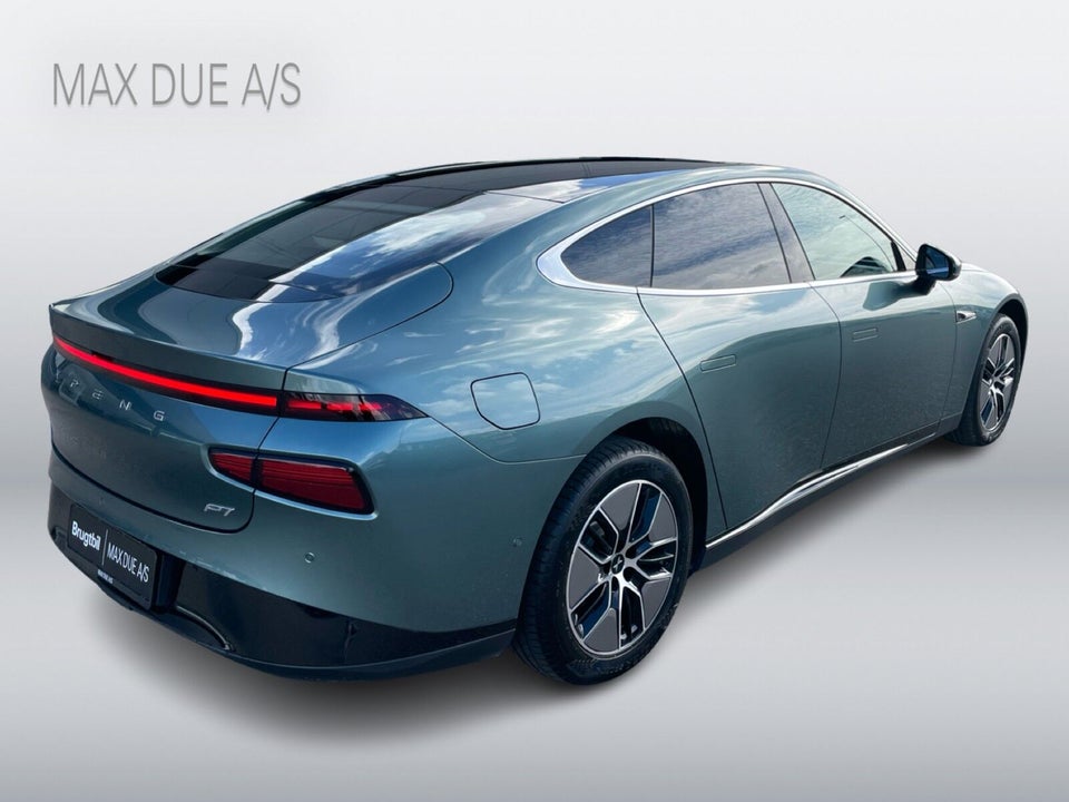 Xpeng P7 Long Range 4d