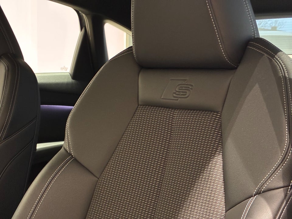 Audi Q4 e-tron 50 S-line Sportback quattro 5d