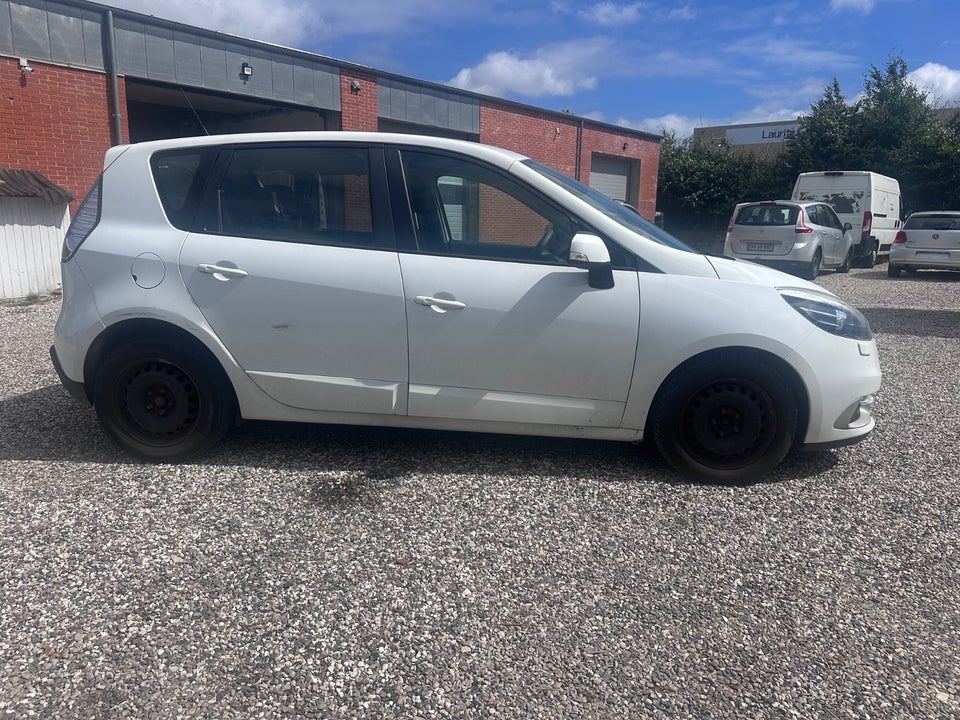 Renault Scenic III 1,5 dCi 110 Dynamique 5d