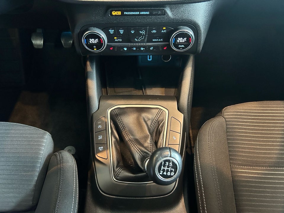 Ford Focus 1,0 EcoBoost mHEV Titanium stc. 5d