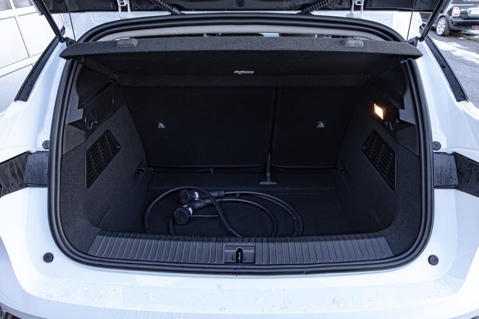 Renault Megane E-Tech 40 Equilibre 5d