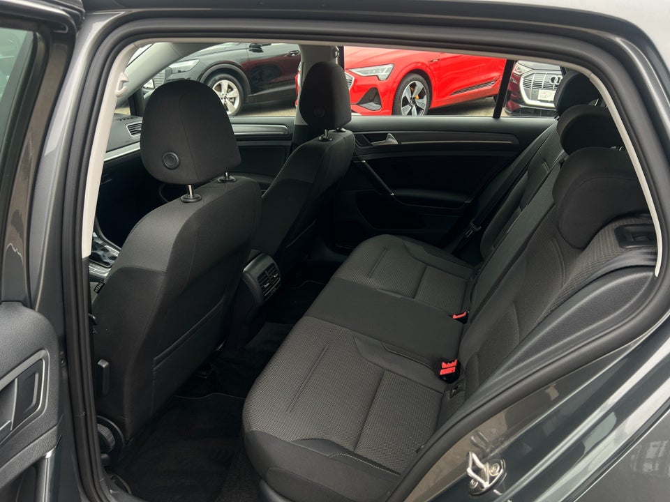 VW e-Golf VII Highline 5d
