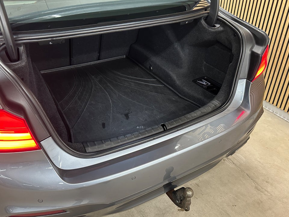 BMW 530d 3,0 M-Sport aut. 4d