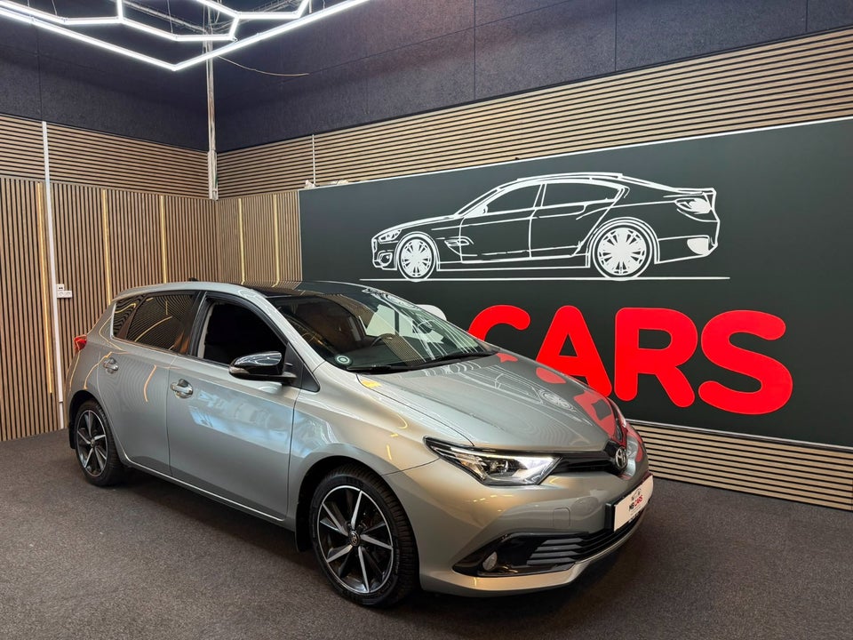 Toyota Auris 1,2 T Selected MDS 5d