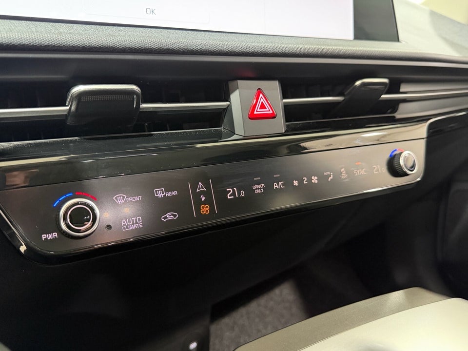 Kia EV6 77 Long Range Access 5d