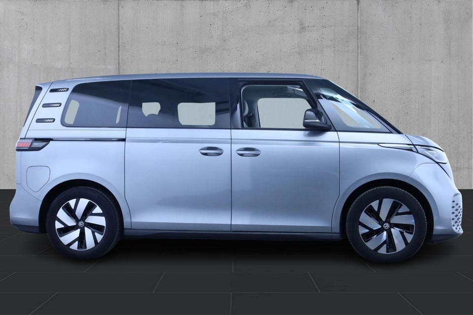 VW ID. Buzz 77 Pro SWB 5d