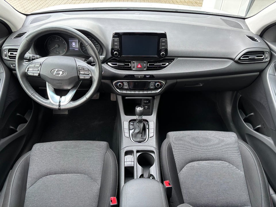 Hyundai i30 1,0 T-GDi Essential stc. DCT 5d