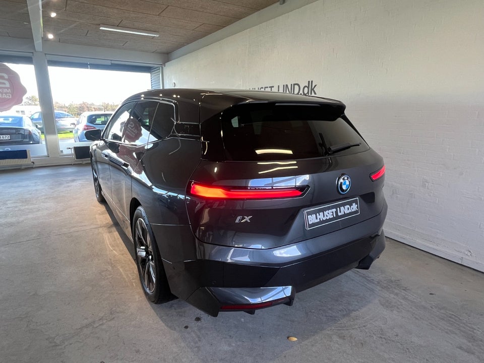 BMW iX xDrive40 Super Charged 5d