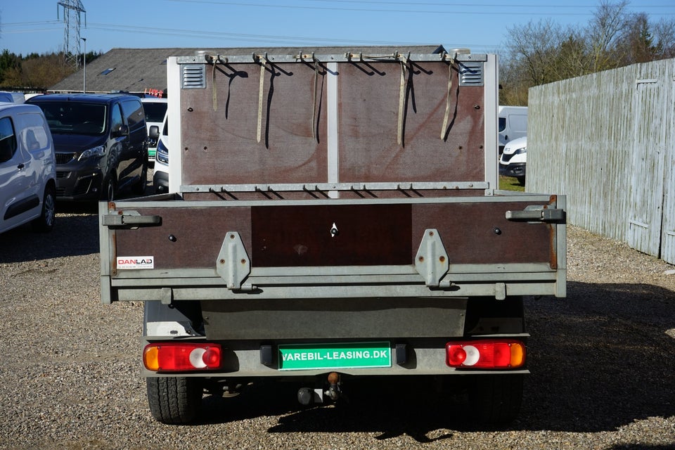 Toyota ProAce 2,0 D 120 Medium Base++ Chassis 2d