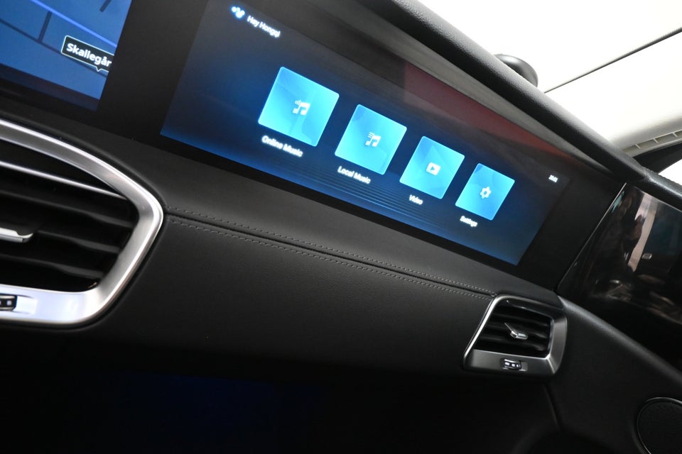 Hongqi E-HS9 99 Exclusive 5d