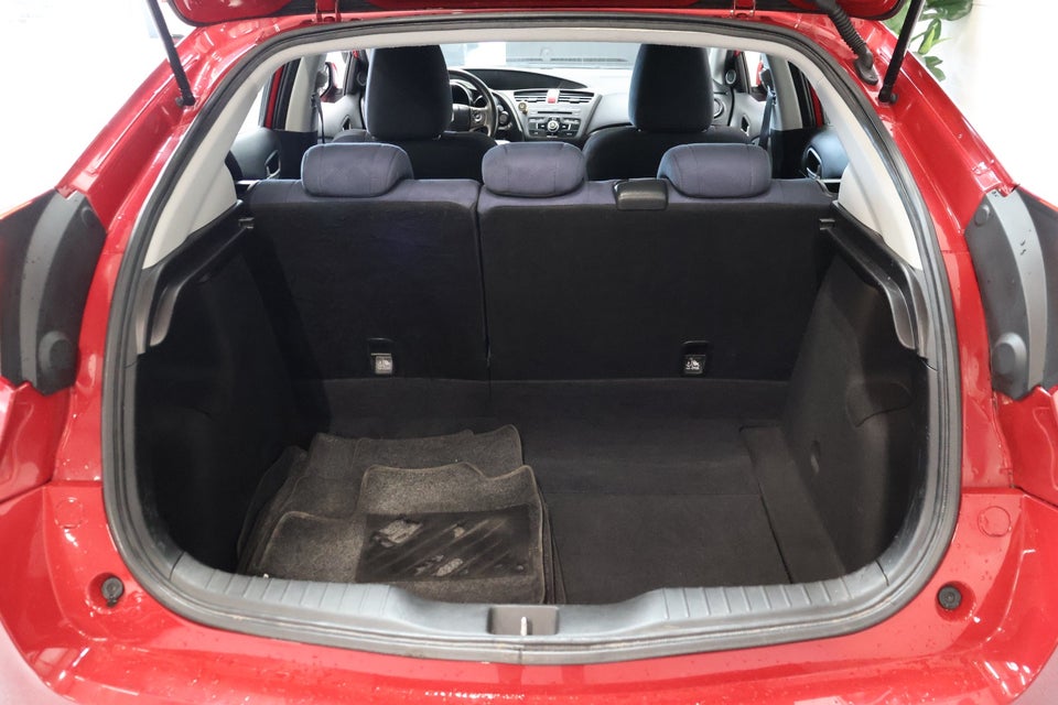 Honda Civic 1,8 i-VTEC Sport 5d