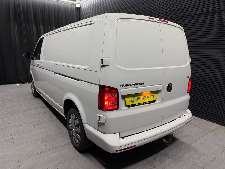 VW Transporter 2,0 TDi 150 Kassevogn DSG lang