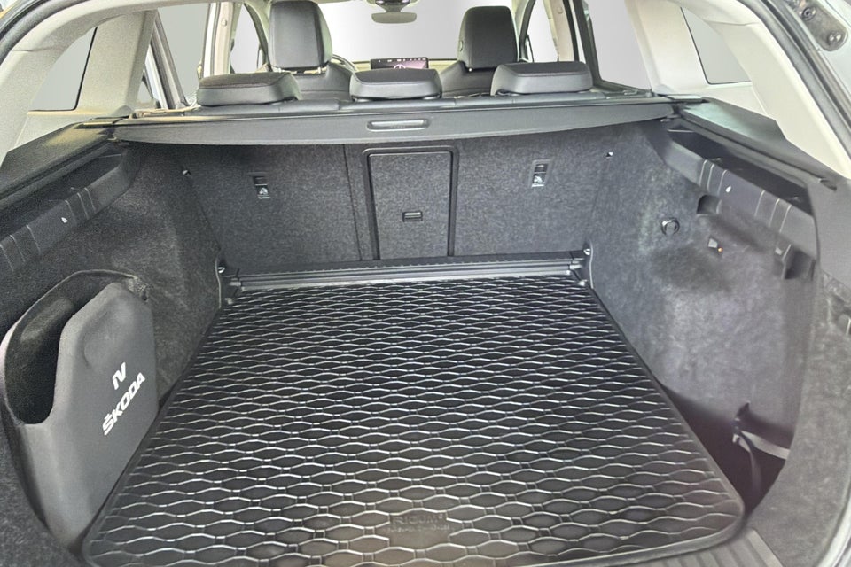 Skoda Enyaq 80 iV Plus Suite 5d