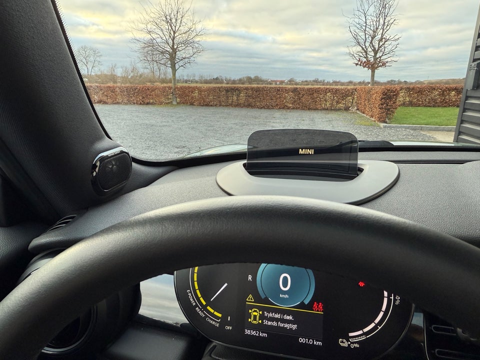 MINI Cooper SE Classic Trim 3d