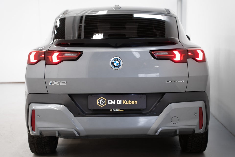 BMW iX2 eDrive20 5d